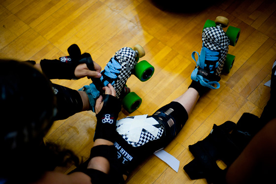 roller derby girls roller derby girls