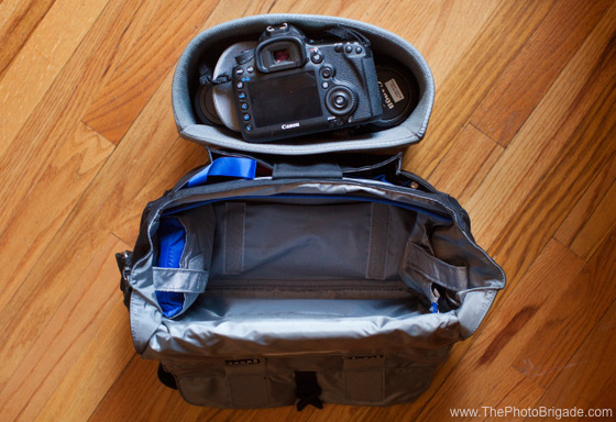 Think Tank Mirrorless Mover 30I Camera Bag - Dark Blue