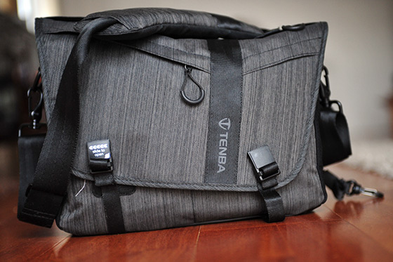 tenba dna 11 messenger bag