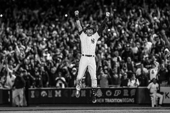 Download Derek Jeter In Black And White Background Wallpaper